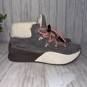 Girls Size 4 Sorel Out And About Boots